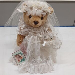 Bearly People Bride Teddy in Ivory Lace Dress, Bouquet, and Bridal Headress 1992